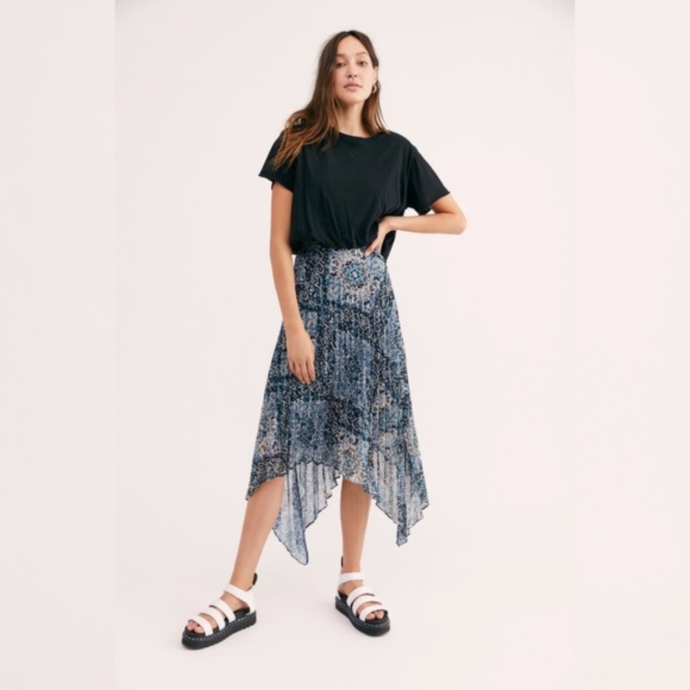 NWOT Free People Diamond Heart pleated Midi Asymmetrical skirt Blue XS